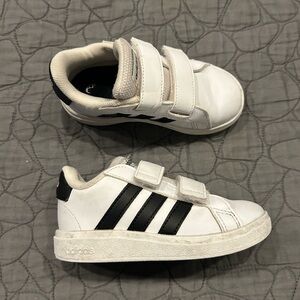 Adidas Kids White and Black Velcro Sneakers Toddler Size 7.5